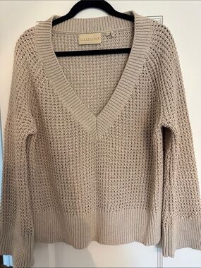 Classic Six Brigette linen sweater in oatmeal